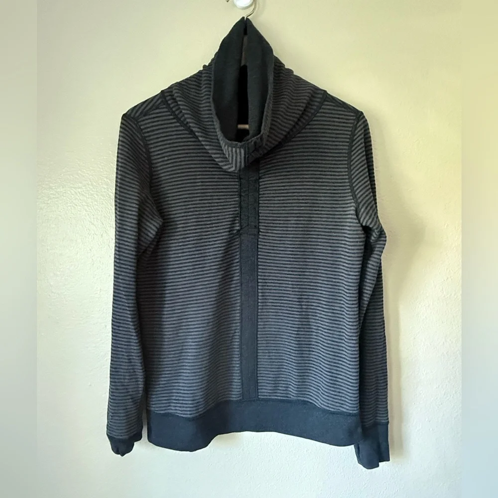 LULULEMON In A Cinch Reversable Cow Neck Pullover - Picture 6 of 6